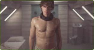 Почему бабушка из «Уэнсдэй» кажется такой знакомой